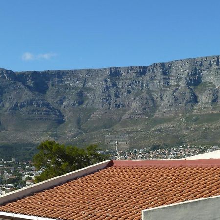 Upperbloem Guesthouse And Apartments Cape Town Exterior photo