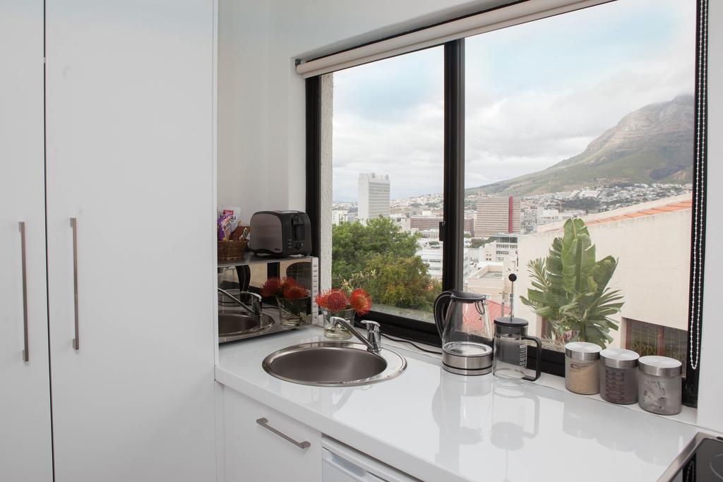 Upperbloem Guesthouse And Apartments Cape Town Room photo