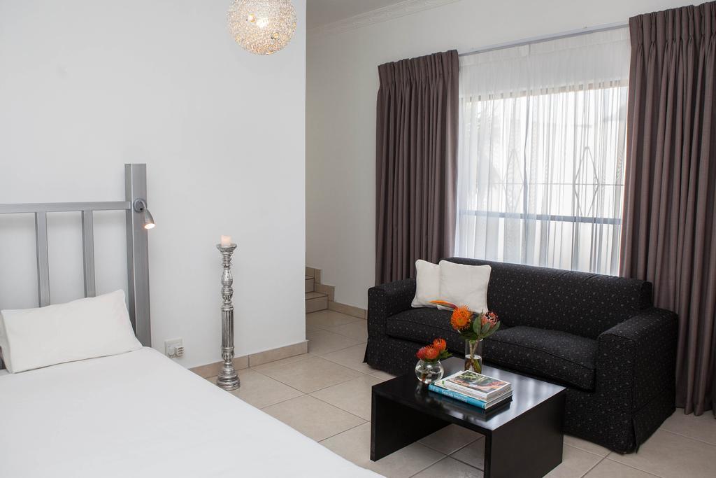 Upperbloem Guesthouse And Apartments Cape Town Room photo