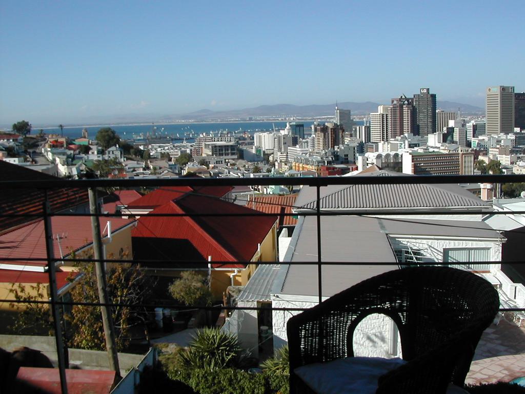 Upperbloem Guesthouse And Apartments Cape Town Exterior photo