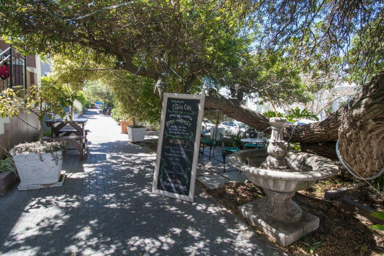 Upperbloem Guesthouse And Apartments Cape Town Exterior photo